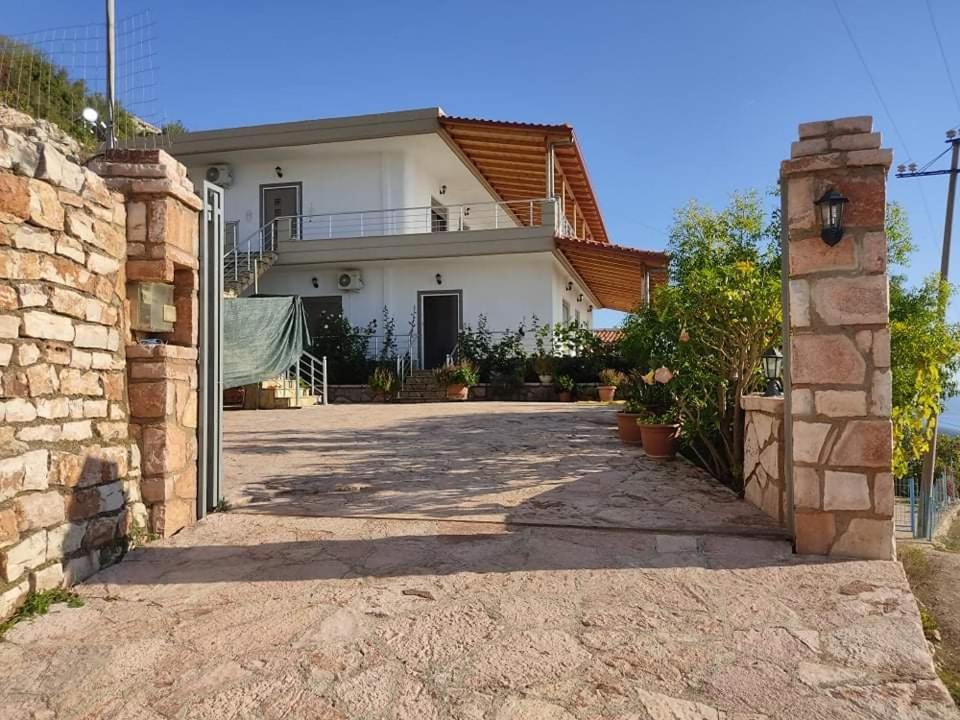 View Apartment Люкове Екстер'єр фото