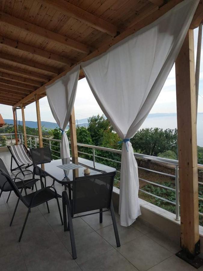 View Apartment Люкове Екстер'єр фото